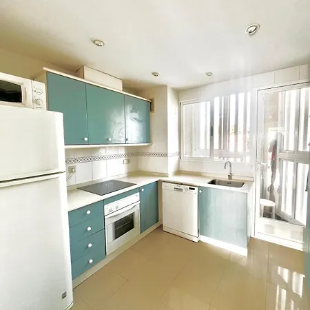 Private Beachfront In アパート