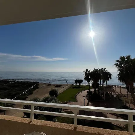 Private Beachfront In アリカンテ