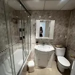 شقة Private Beachfront In لقنت