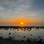 Private Beachfront In شقة *